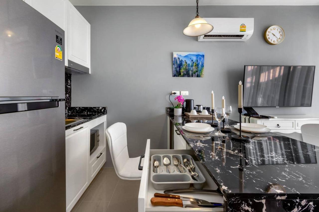 Palmyrah Surin, Modern 1Br With Terrace, 150 Meters To Surin Beach Exteriér fotografie