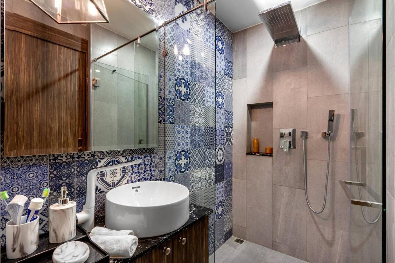 Palmyrah Surin, Modern 1Br With Terrace, 150 Meters To Surin Beach Exteriér fotografie